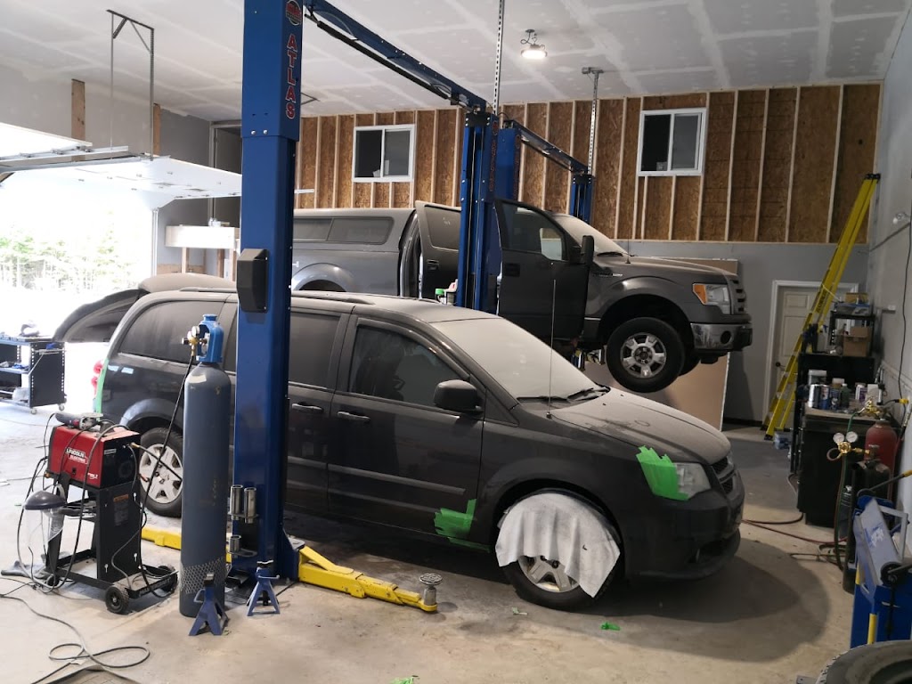 CAPITAL AUTO BODY & WELDING SHOP | 19 Lady Mary Way, Mount Uniacke, NS B0N 1Z0, Canada | Phone: (902) 817-5452