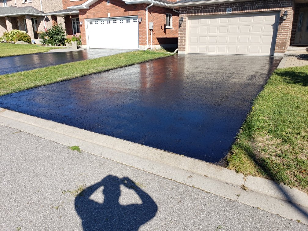 Wilson’s Driveway Sealing | 158 Greenhill Ln, Belleville, ON K8N 0C7, Canada | Phone: (613) 847-7144