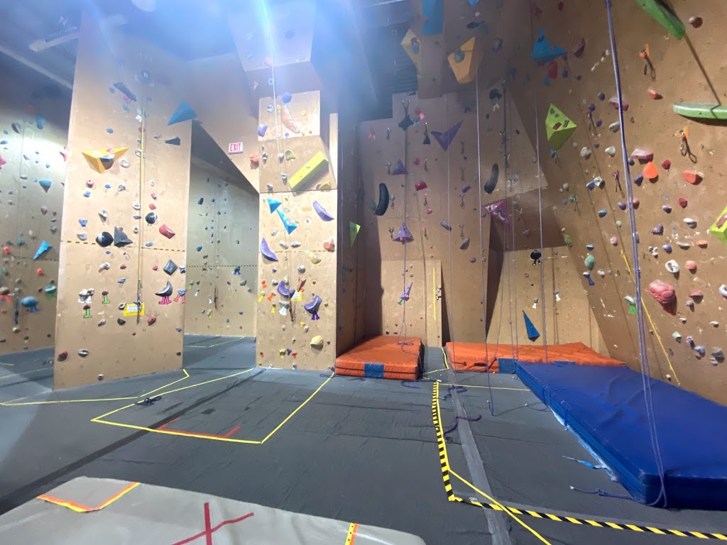 Rock Wall Climbing Gym Inc | 11455 201a St, Maple Ridge, BC V2X 0Y3, Canada | Phone: (604) 460-0808