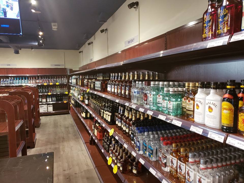 Beaver Liquor & Spirits | 5024 46 Ave, Tofield, AB T0B 4J0, Canada | Phone: (780) 662-0002