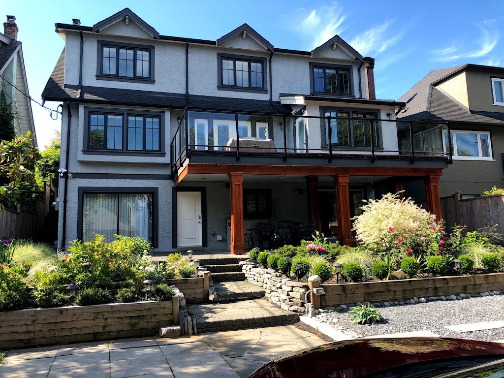 Bay View House | 4123 W 10th Ave, Vancouver, BC V6R 2H2, Canada | Phone: (604) 353-3939