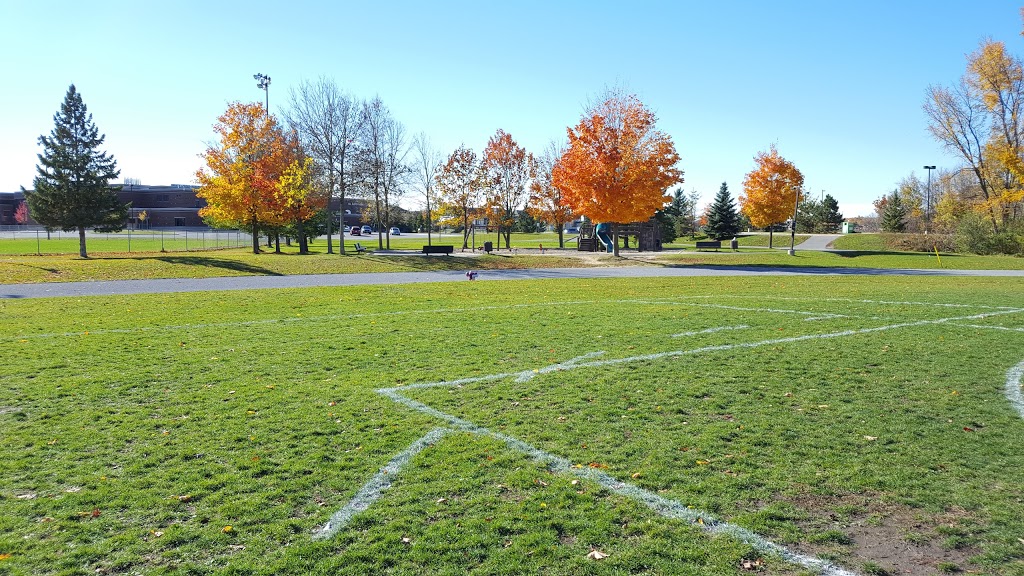 Whalen Park | 5115 Kanata Ave, Kanata, ON K2K 3K5, Canada | Phone: (866) 261-9799