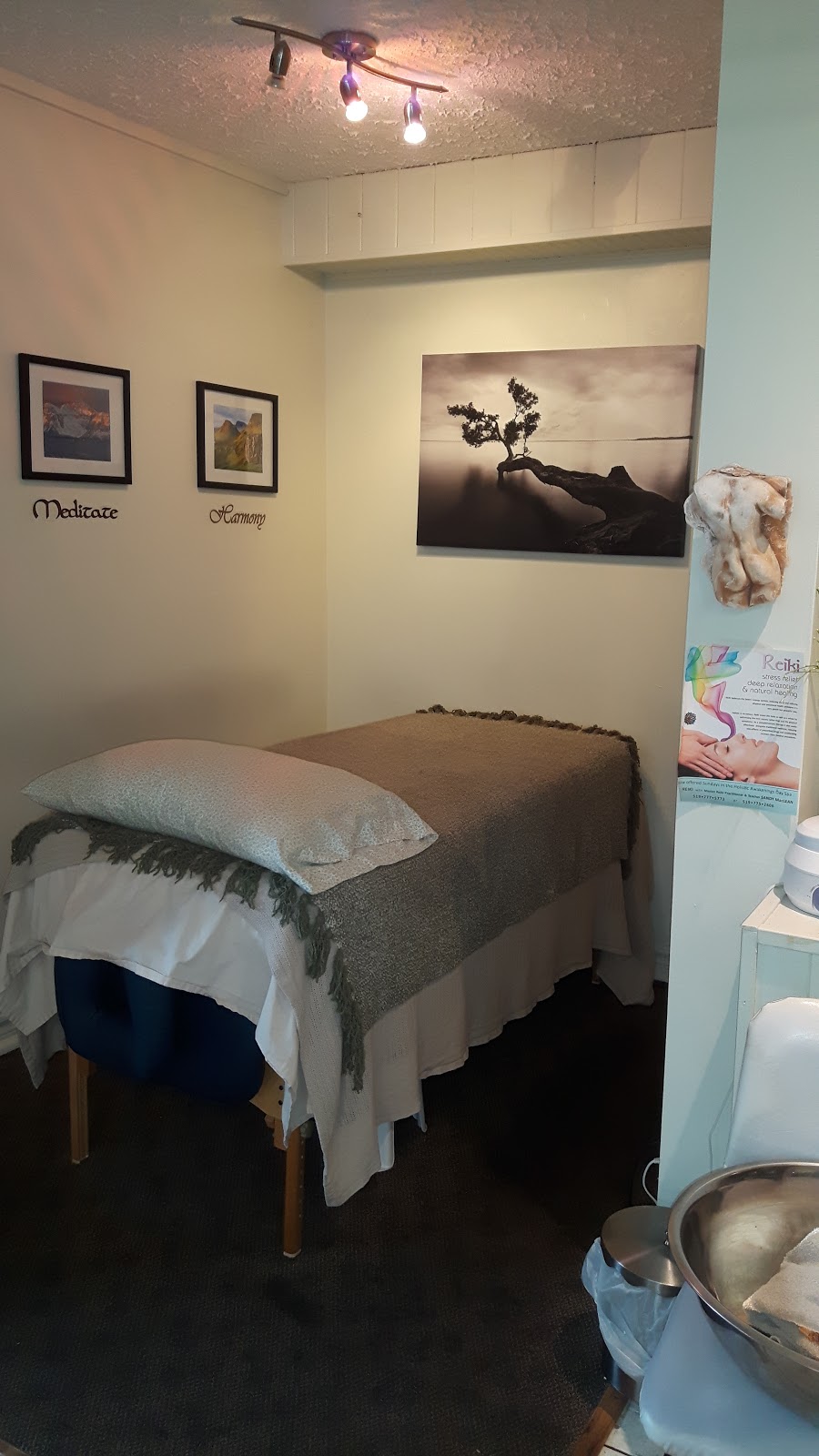 Holistic Awakenings Day Spa | 46349 Sparta Line, Sparta, ON N0L 2H0, Canada | Phone: (519) 775-2606