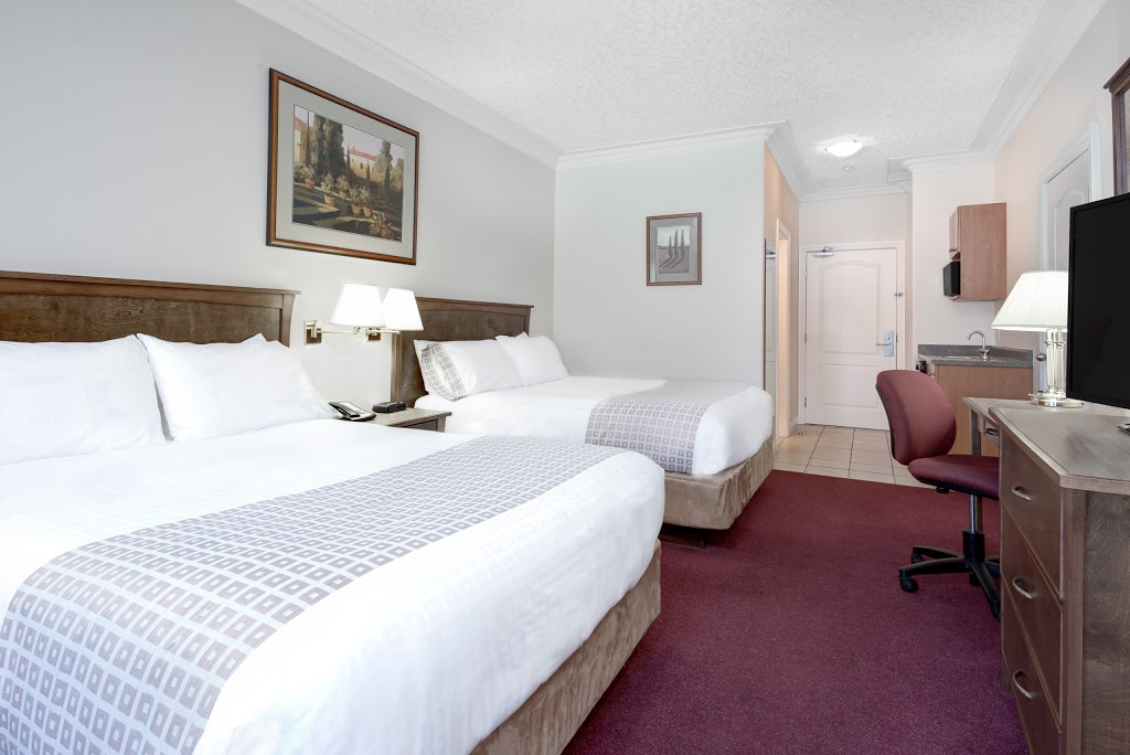 Howard Johnson Hotel and Suites Victoria Elk Lake | 4670 Elk Lake Dr, Victoria, BC V8Z 5M2, Canada | Phone: (250) 704-4656