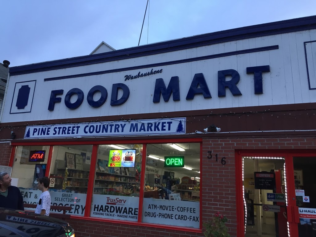 Waubaushene Food mart | 312 Pine St, Waubaushene, ON L0K 2C0, Canada | Phone: (705) 538-2951