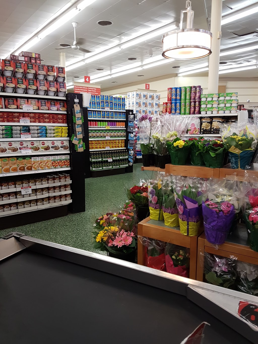 Foodland - Toronto | 1500 Islington Ave, Etobicoke, ON M9A 3L8, Canada | Phone: (416) 233-0621