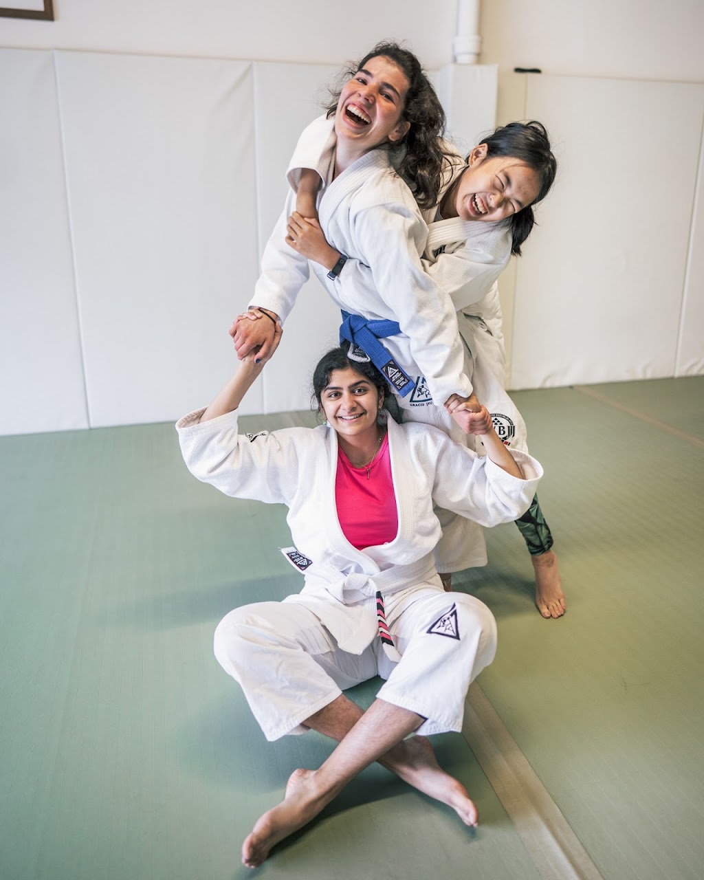 North Vancouver Brazilian Jiu Jitsu | 250 Esplanade E #206, North Vancouver, BC V7L 1A3, Canada | Phone: (604) 770-1766