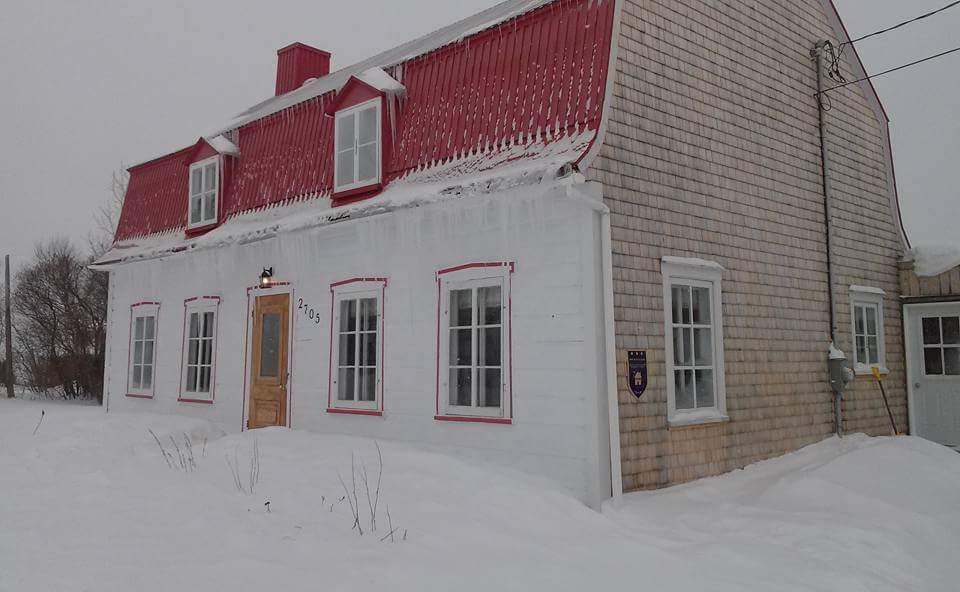 Ferme du Pot au Beurre | 1997 Chemin Royal, Saint-Pierre, QC G0A 4E0, Canada | Phone: (418) 563-3639