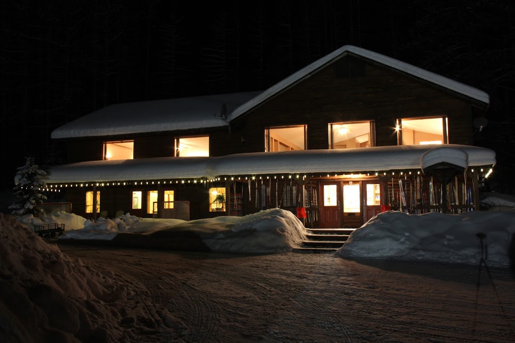 Sandy Lane Resort | 17592 ON-35, Algonquin Highlands, ON K0M 1J2, Canada | Phone: (705) 489-2020