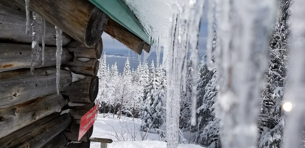 Sentier des Caps de Charlevoix - Acceuil Chalevoix | Chemin du Massif, Petite-Rivière-Saint-François, QC G0A 2L0, Canada | Phone: (418) 435-4163