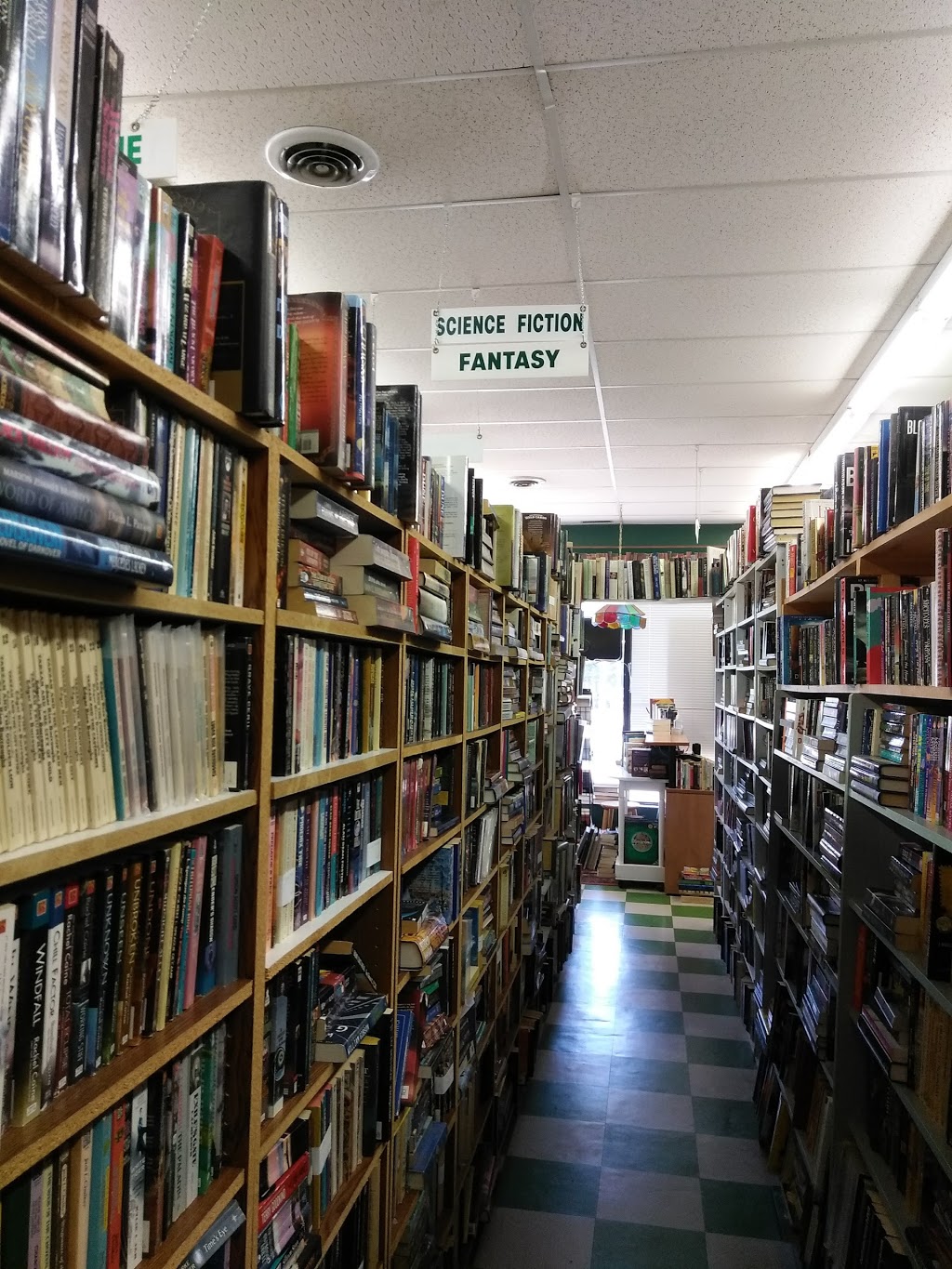 By The Lake Books | 5295 Lakeshore Rd, Burlington, ON L7L 1C7, Canada | Phone: (905) 639-4622