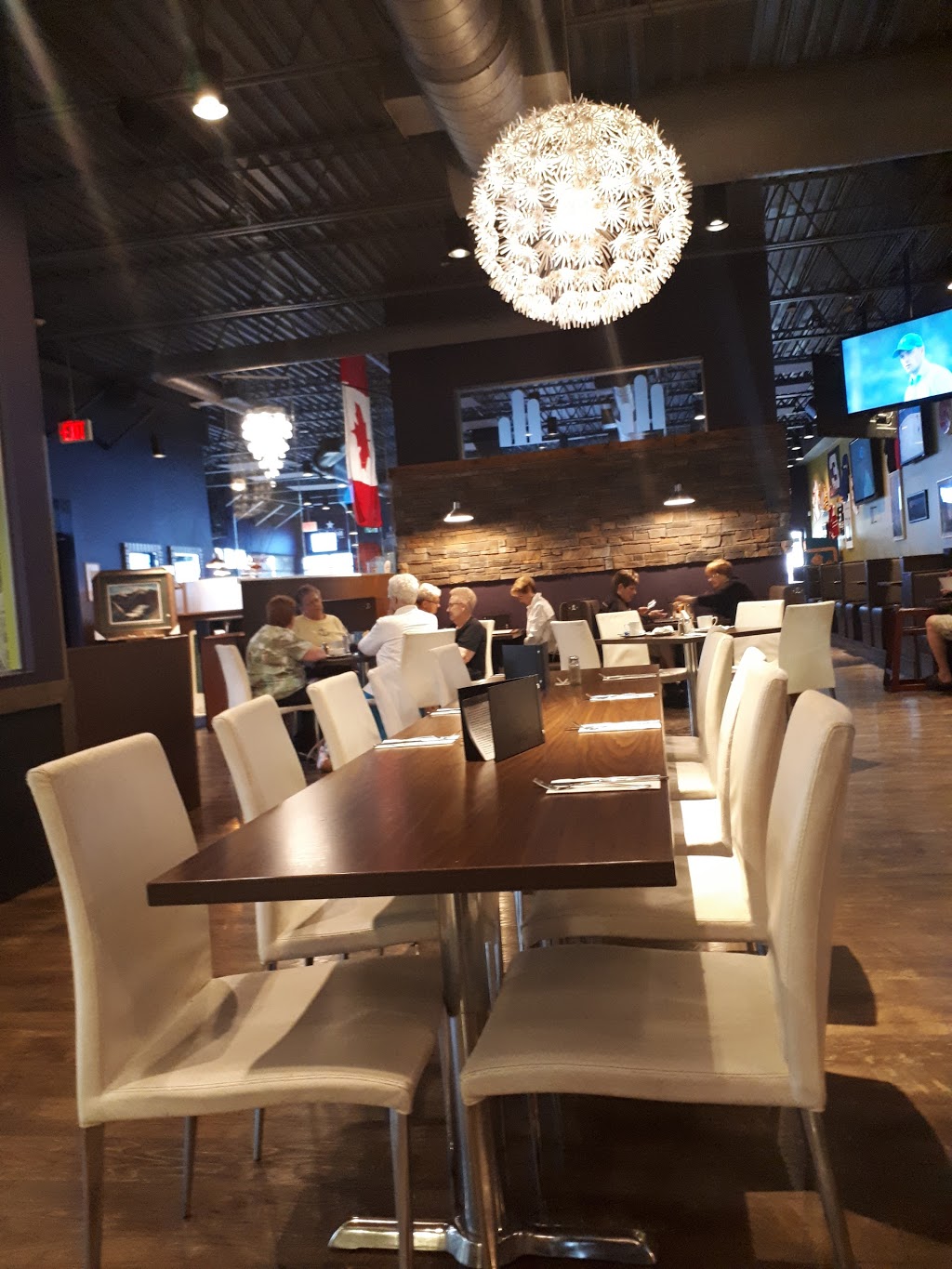 BrownStones Sports Lounge and Restaurant | 1000 Finch Dr, Sarnia, ON N7S 6G5, Canada | Phone: (519) 491-2191