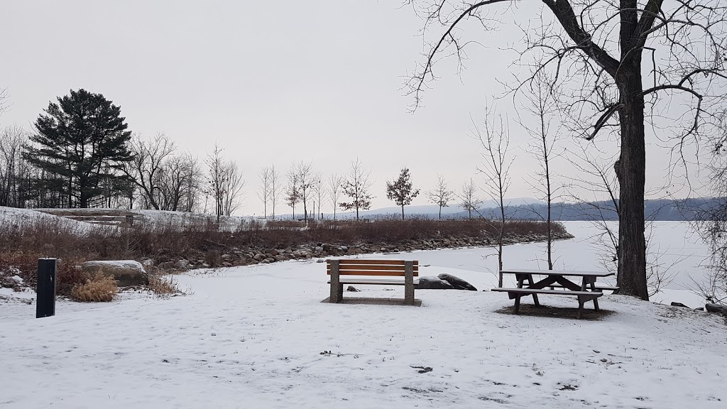 Jack Layton Park | 400 Rue Halcro, Hudson, QC J0P 1H0, Canada