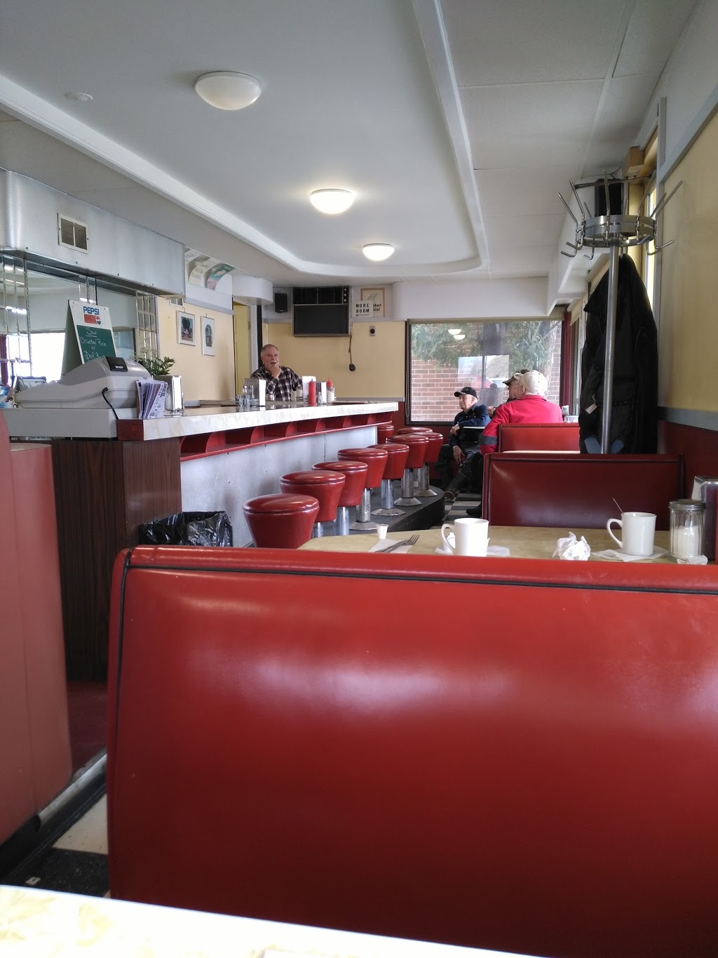 Hasty Tasty Diner | 380 Laclie St, Orillia, ON L3V 4P3, Canada | Phone: (705) 327-0220