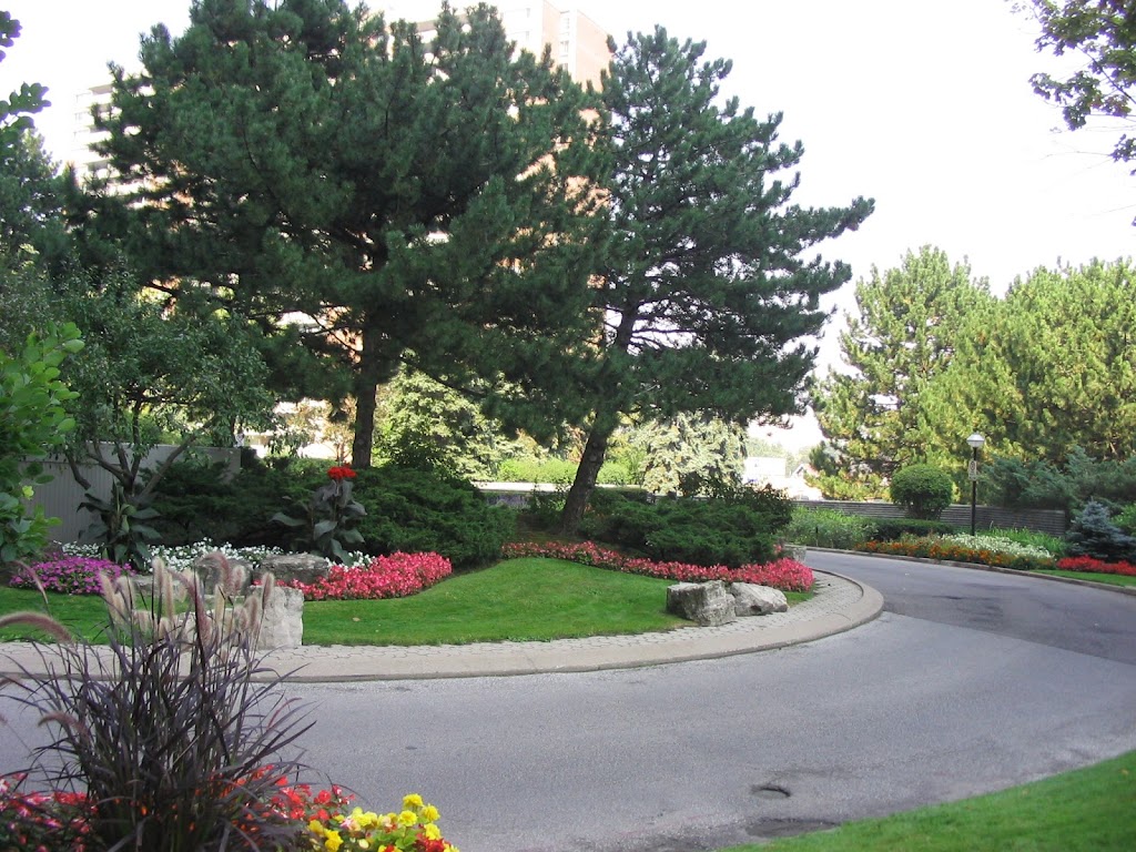 INL Group Commercial Landscape Maintenance and Snow Removal | 1000 Islington Ave, Etobicoke, ON M8Z 4P8, Canada | Phone: (416) 503-3339