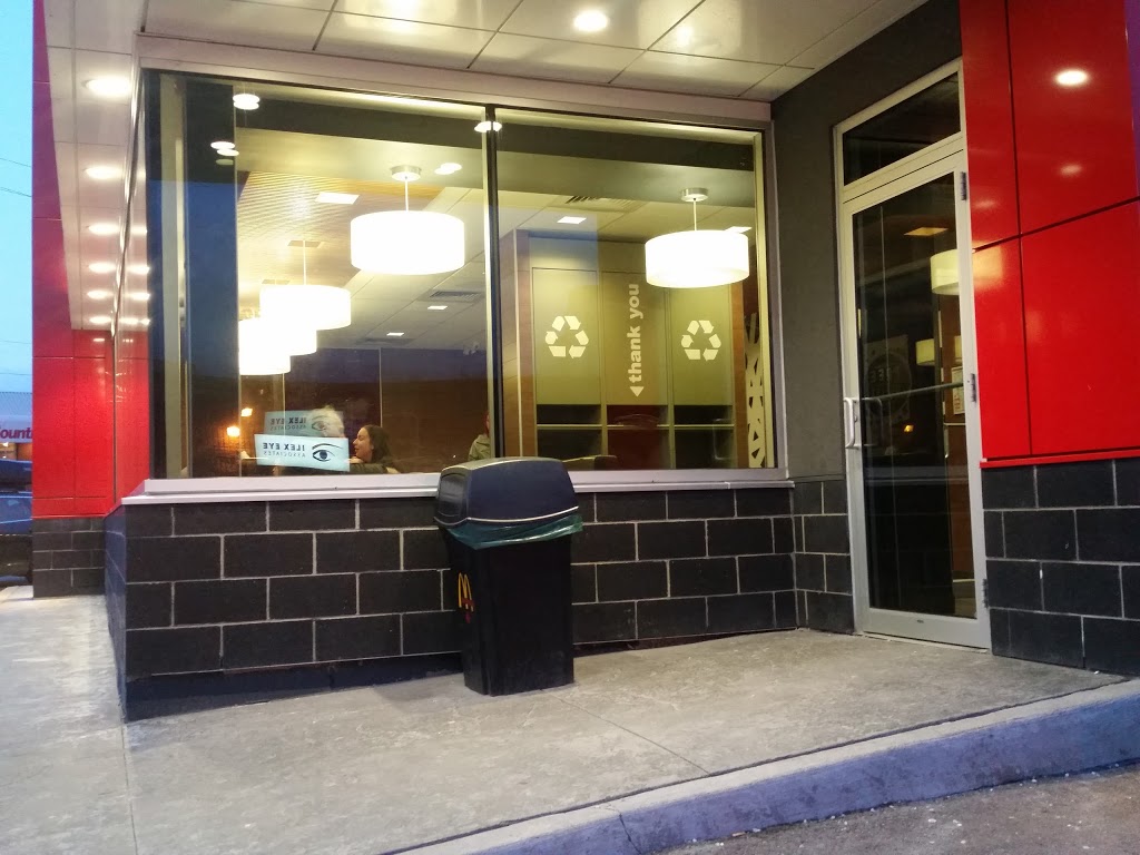McDonalds | 362 King St N, Waterloo, ON N2J 2Z2, Canada | Phone: (519) 886-7370