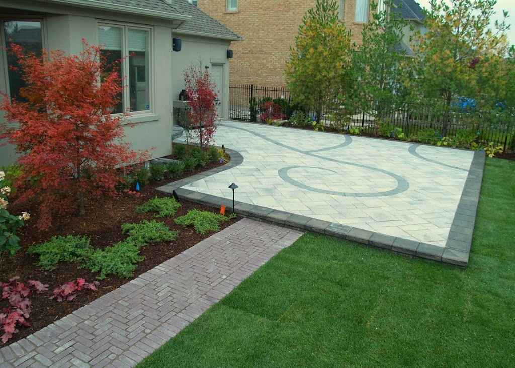 McLennon Landscape & Design Inc. | 2369 Royal Windsor Dr, Oakville, ON L6J 7X6, Canada | Phone: (905) 330-9062