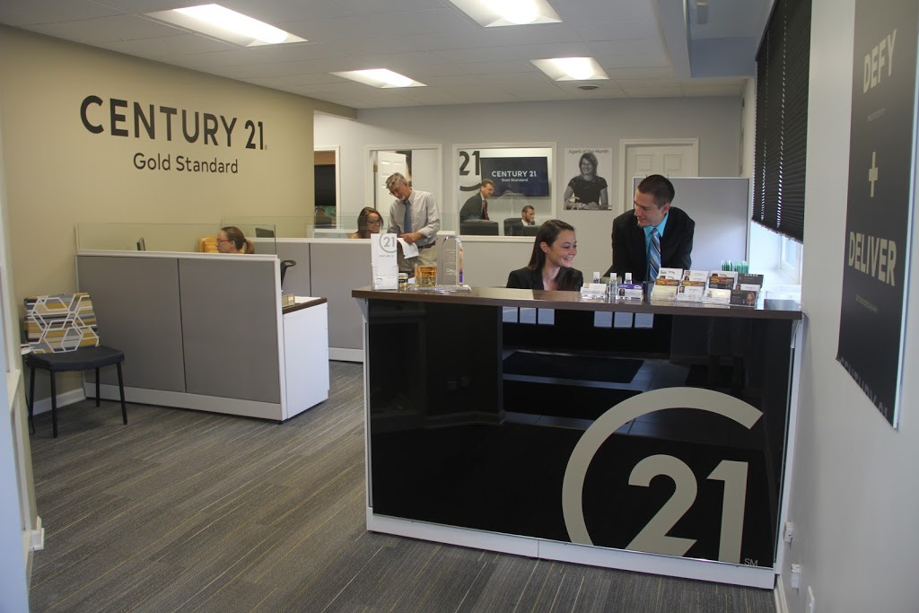 CENTURY 21 Gold Standard | 164 Quaker Rd, East Aurora, NY 14052, USA | Phone: (716) 652-0232