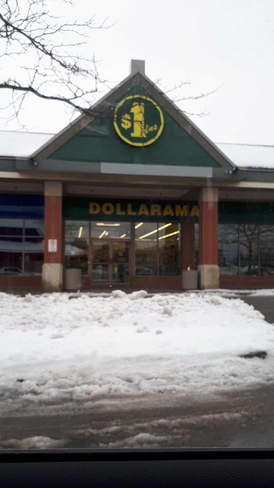 Dollarama | 36 Young St, Alliston, ON L9R 0E9, Canada | Phone: (705) 434-2049