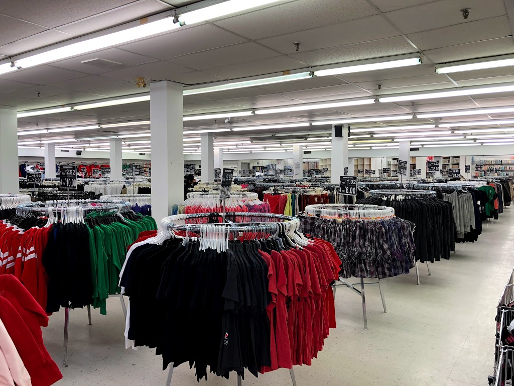 Maximum Deals | 85 Ellesmere Rd #104, Scarborough, ON M1R 4B9, Canada | Phone: (905) 624-6111