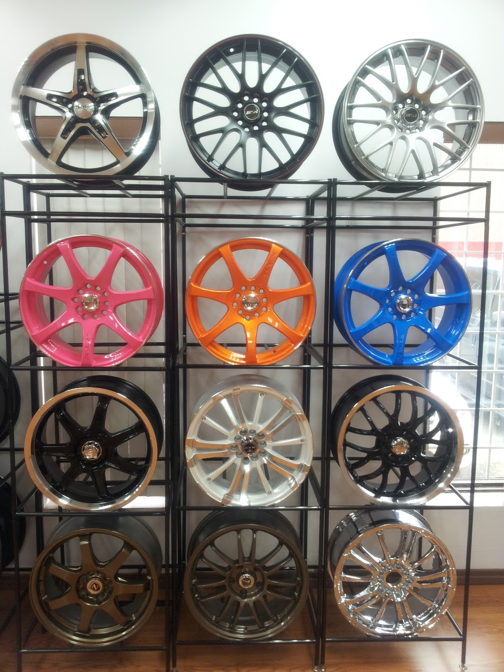 Car Kraze Tires & Wheels Shop Brampton Mississauga | 225 Advance Blvd Unit 2, Brampton, ON L6T 4J2, Canada | Phone: (905) 463-2038