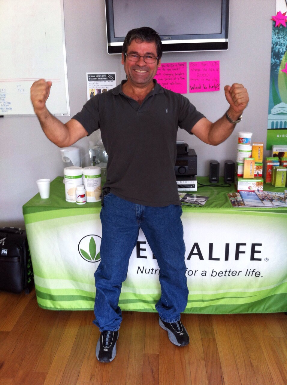 LEVEL 10 CLUB HERBALIFE | 2111 Jane St. Unit 7B Lower Level, Toronto, ON M3M 1A2, Canada | Phone: (647) 222-5693