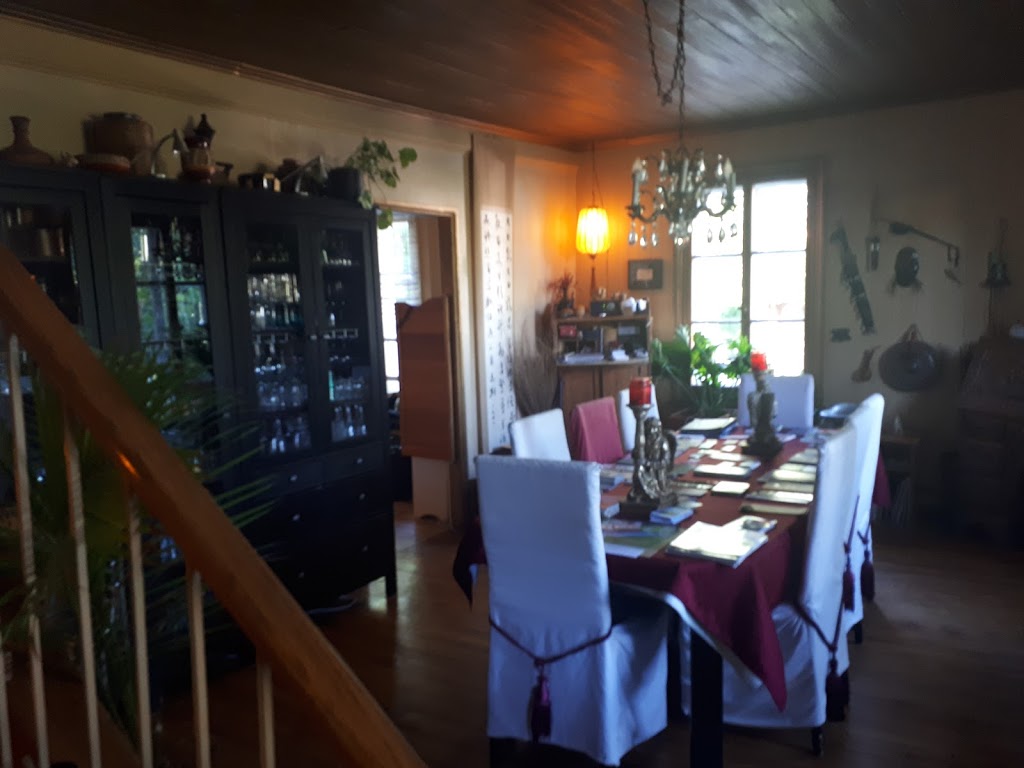 Gîte au Toit Bleu | 2461 Chemin Royal, Sainte-Famille, QC G0A 3P0, Canada | Phone: (418) 829-1078