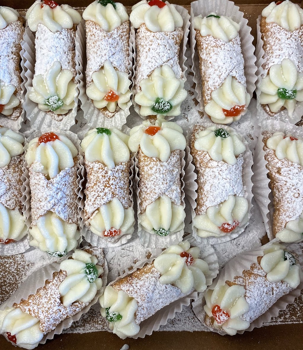 Mangia Bello Pasticceria | 612 Acadia Dr, Hamilton, ON L8W 3J7, Canada | Phone: (905) 719-5622