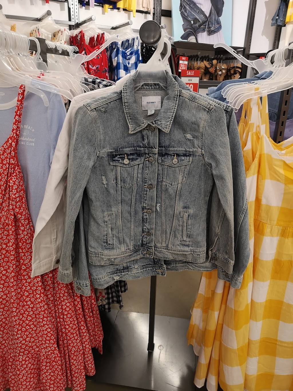 Old Navy | 221 Glendale Ave #120, St. Catharines, ON L2T 2K9, Canada | Phone: (905) 704-0667