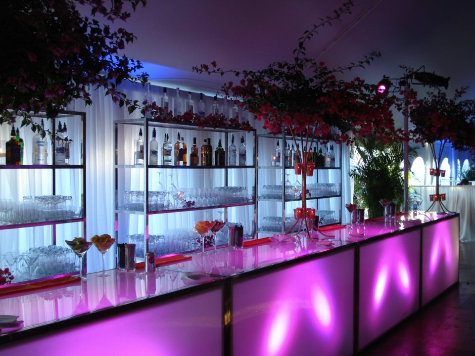 Brahm Mauer Bar Services | 8170 Chem. Devonshire, Mont-Royal, QC H4P 1K4, Canada | Phone: (514) 757-2402