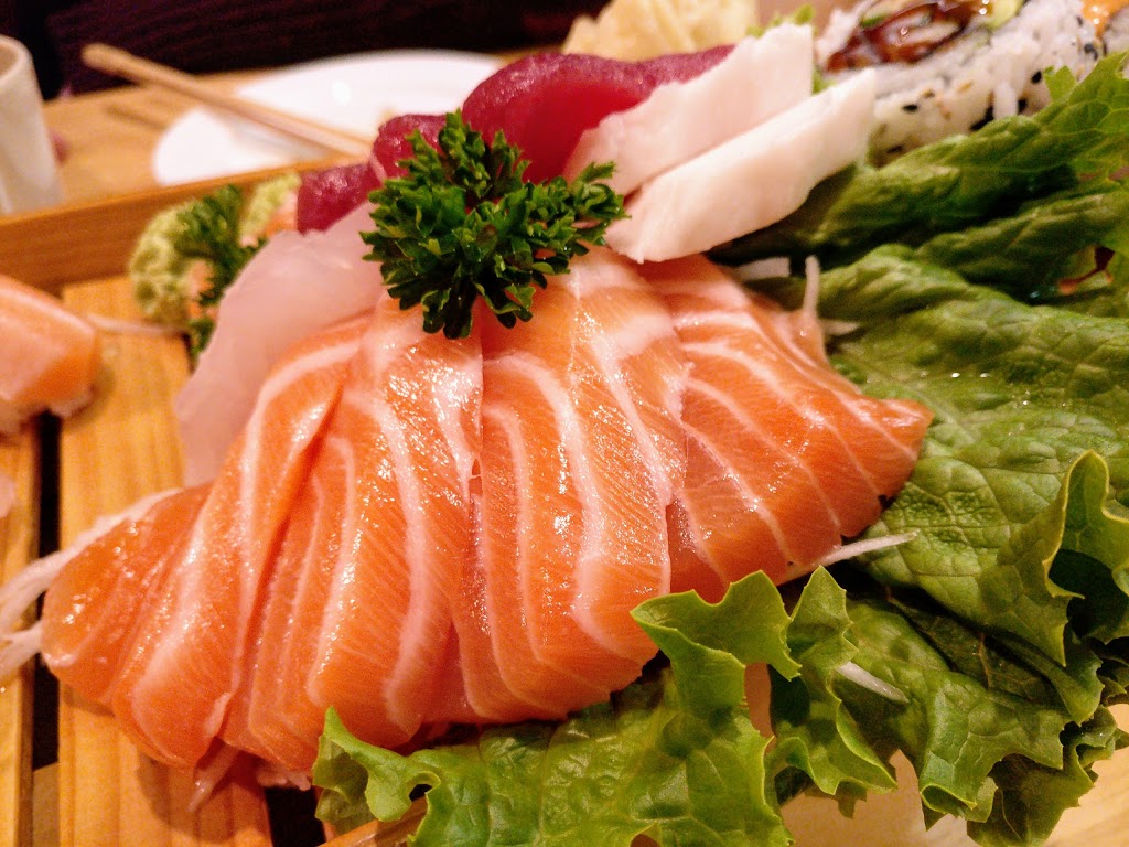 Sushi In Sushi | 2310 Battleford Rd, Mississauga, ON L5N 3K6, Canada | Phone: (905) 567-7890