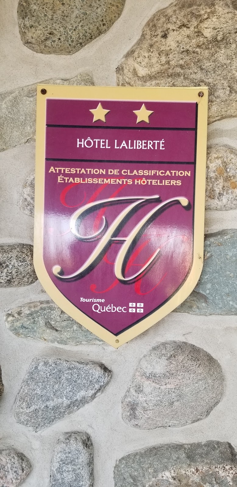 Hôtel Laliberté | 110 Rang Charlotte, Saint-Liboire, QC J0H 1R0, Canada | Phone: (450) 793-4444