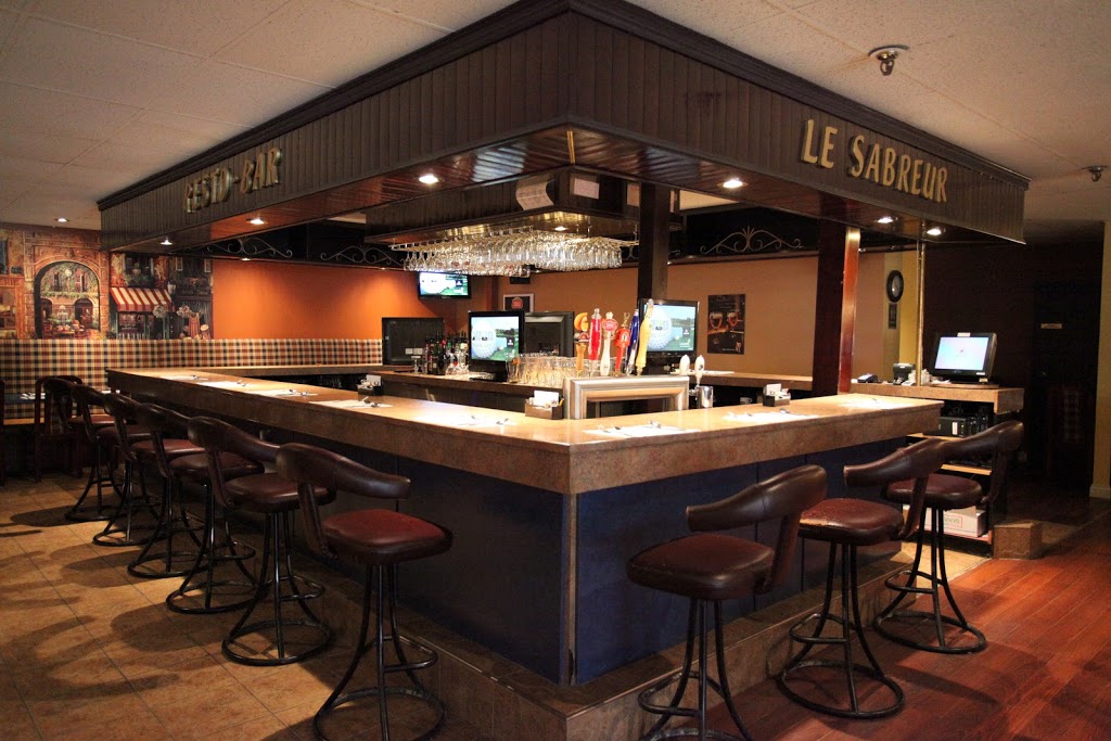 Restaurant Le Sabreur | 8585 Boulevard Lacroix, Saint-Georges, QC G5Y 5L6, Canada | Phone: (418) 227-5222