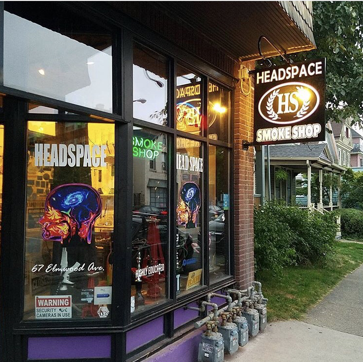 HeadSpace Glass & Gifts | 67 Elmwood Ave, Buffalo, NY 14201, USA | Phone: (716) 844-8907