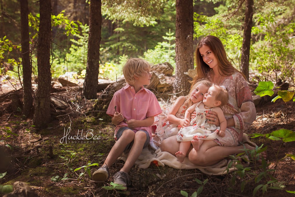 HuckleBee Photography | 92067 Range Rd 223, Coalhurst, AB T0L 0V0, Canada | Phone: (403) 548-9878