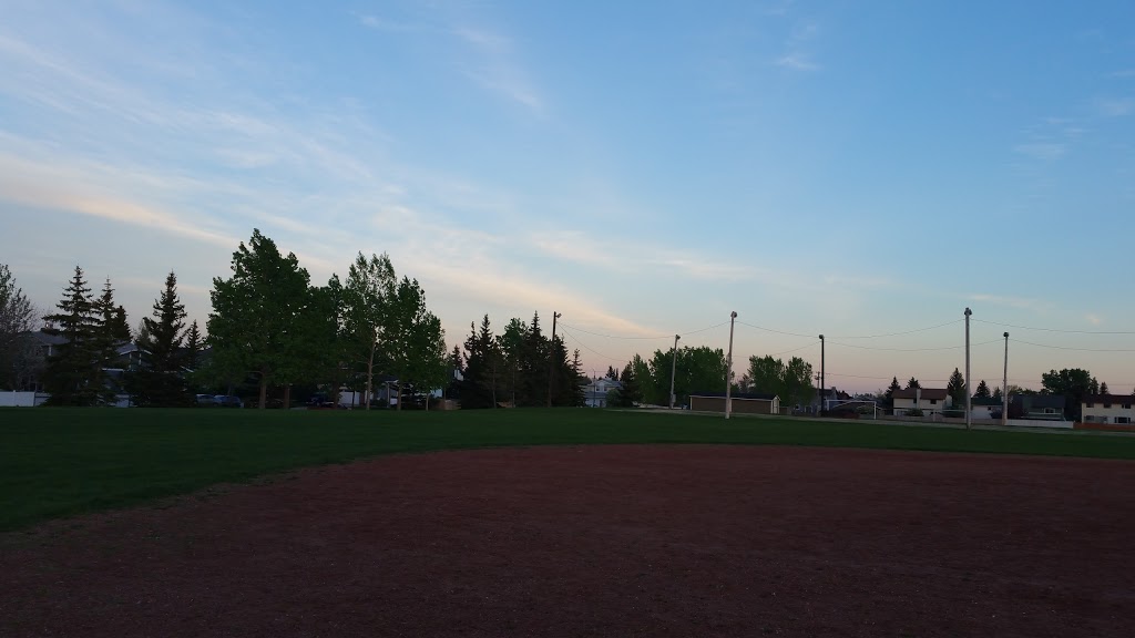 Hawkstone Field | Hawkhill Rd NW, Calgary, AB T3G, Canada