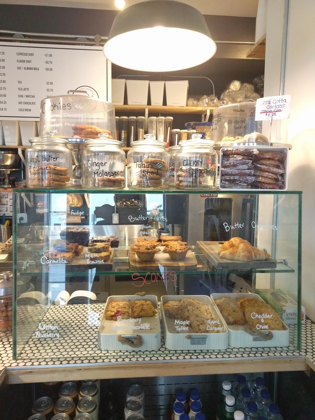 Butter & Cup Bakery and Coffee Co | 218 Dougall Ave, Caledon, ON L7C 3T6, Canada | Phone: (905) 840-4000