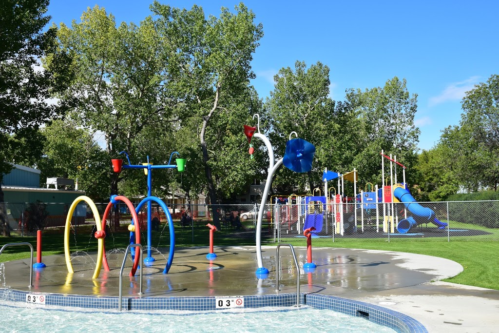 Rob Naylor Splash Park | 221 4 Ave N, Three Hills, AB T0M 2A0, Canada | Phone: (403) 443-2111