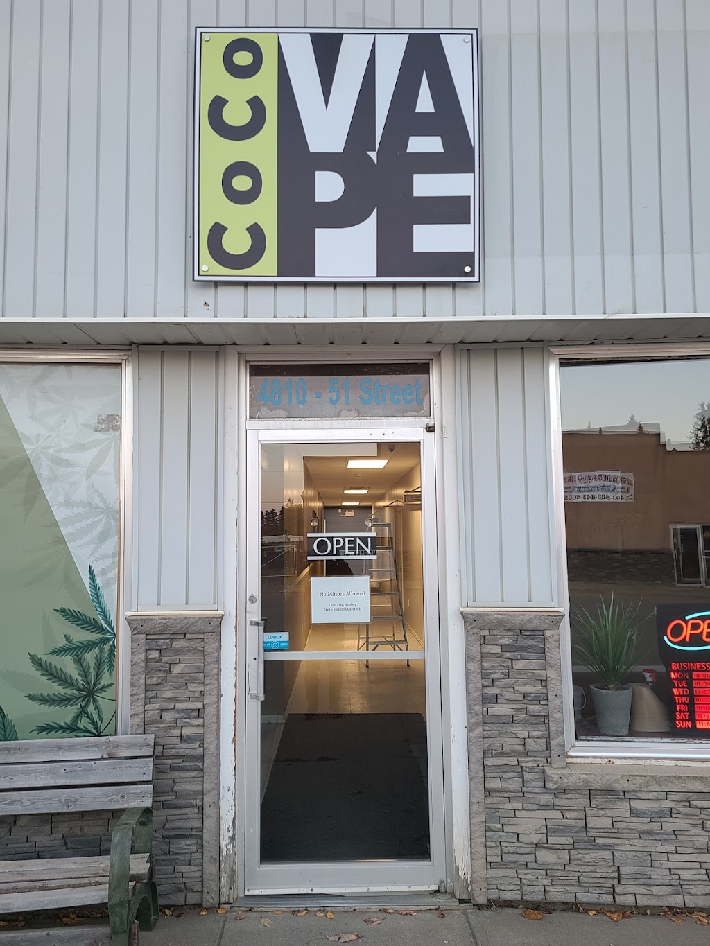 CoCo Vape Shop Rimbey | 4810 51 St, Rimbey, AB T0C 2J0, Canada | Phone: (403) 963-5620