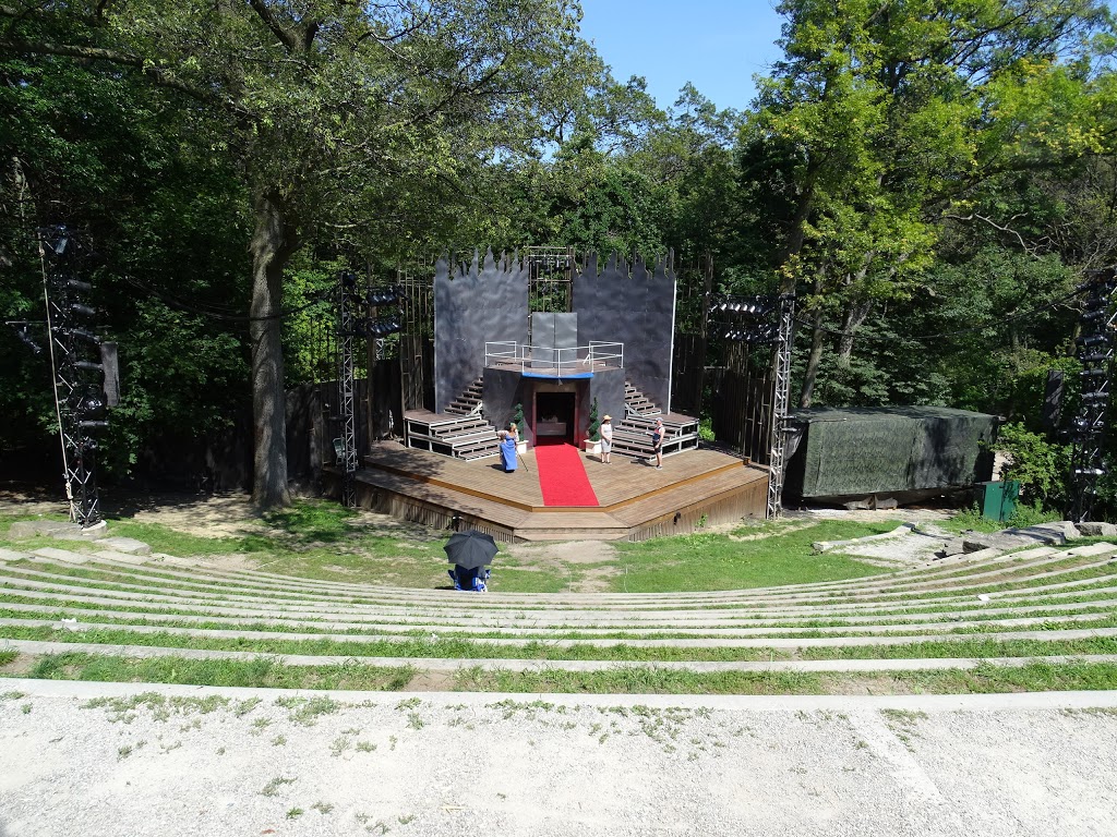 Shakespeare in High Park | 1873 Bloor St W, Toronto, ON M6R 2Z3, Canada | Phone: (416) 368-3110