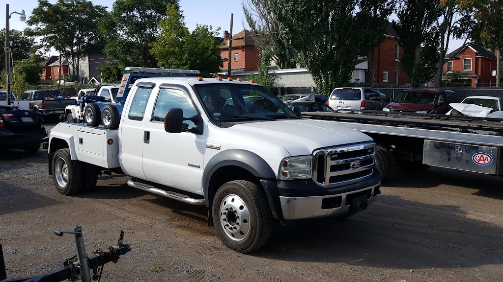 Gemax Towing & Recovery | 776 Burlington St E, Hamilton, ON L8L 4K3, Canada | Phone: (905) 297-2916