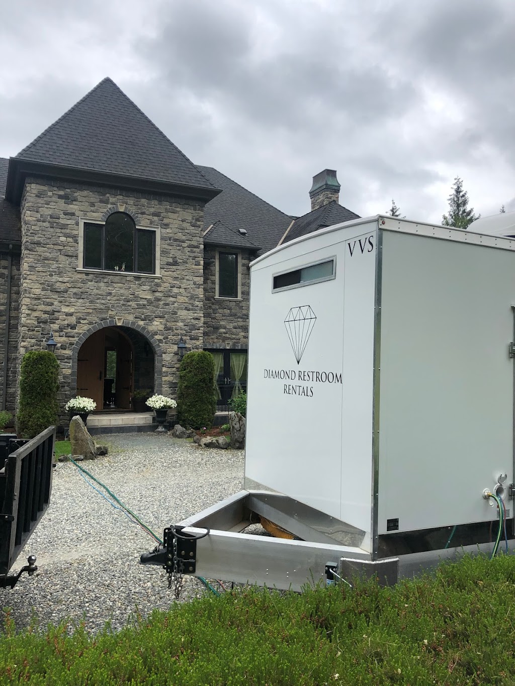 Diamond Washroom Trailer Rentals | 1533 East Kent Ave N, Vancouver, BC V5P 4Y7, Canada | Phone: (604) 377-7736