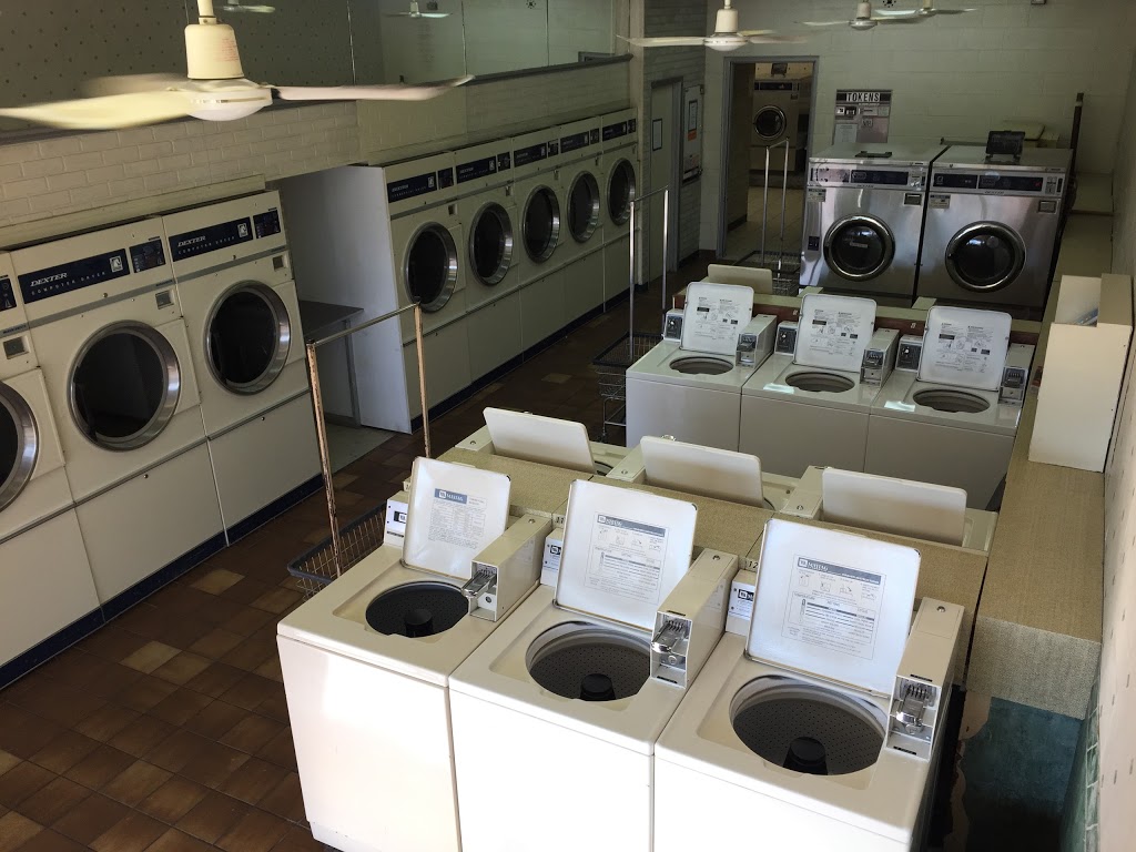 Sauders Dry Cleaners and Laundromat | 120 Ottawa St N, Kitchener, ON N2H 3K5, Canada | Phone: (519) 743-1362