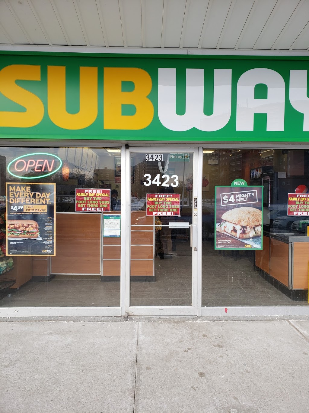 Subway | 3423 Fieldgate Dr, Mississauga, ON L4X 2J4, Canada | Phone: (905) 625-4940