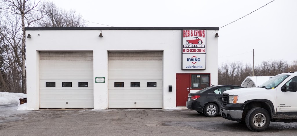 Bob & Lynns Service Center | 5928 Perth St, Richmond, ON K0A 2Z0, Canada | Phone: (613) 838-2014