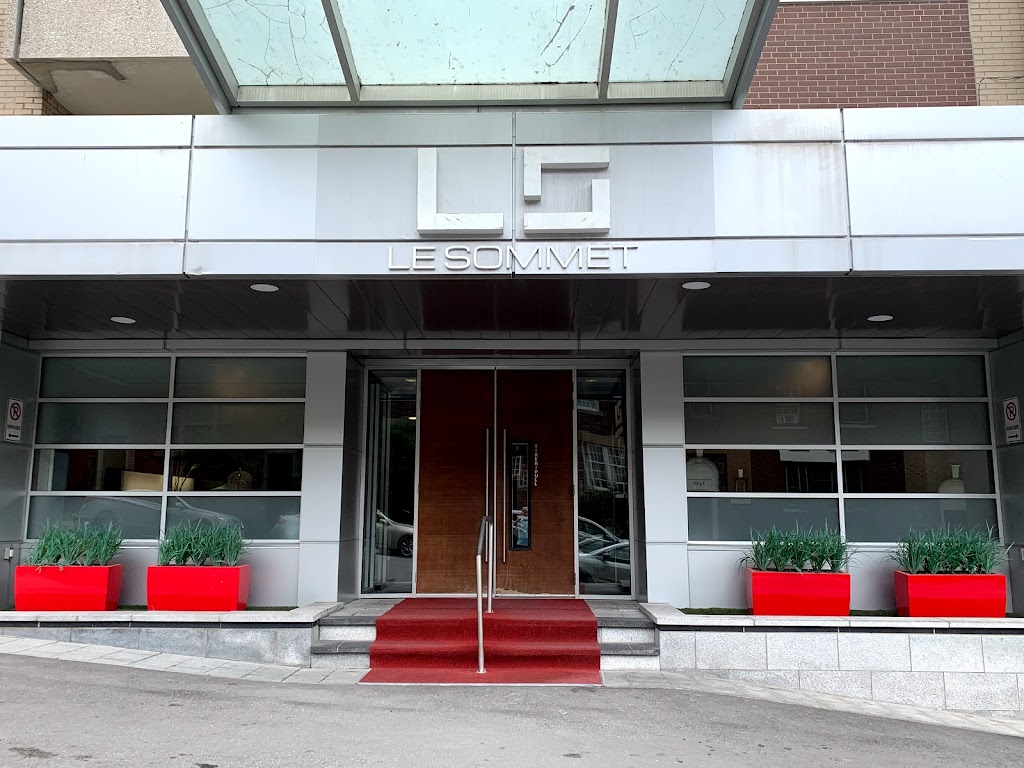 Le Sommet | 3475 Rue de la Montagne, Montréal, QC H3G 2A4, Canada | Phone: (438) 797-7609