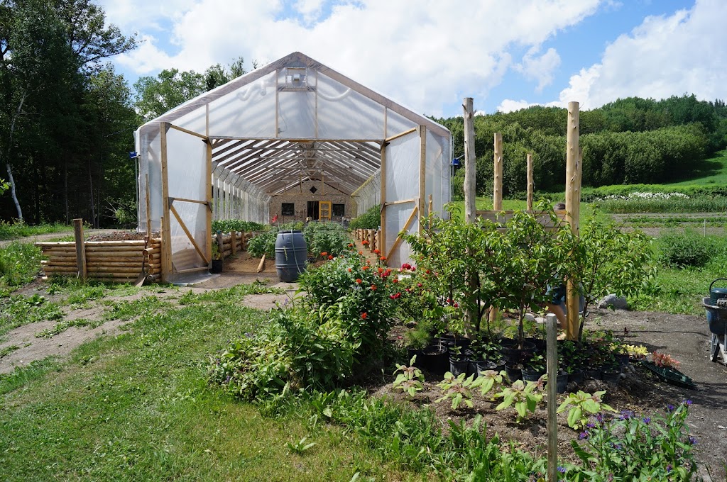 Le Jardin des Mômes | 576 Chem. de lAnse A Pelletier, Saint-Fulgence, QC G0V 1S0, Canada | Phone: (418) 674-1787