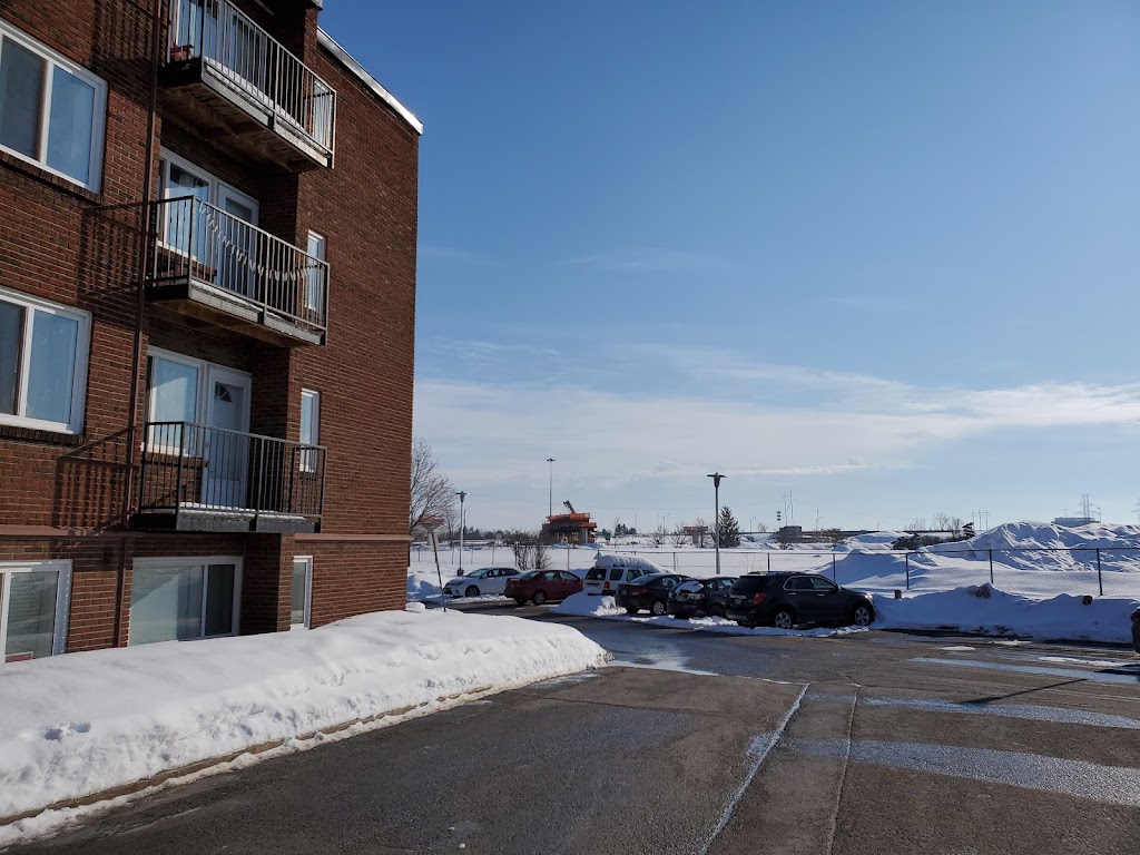 Carleton Condominium Corporation No 11 | 2041 Arrowsmith Dr, Gloucester, ON K1J 7V7, Canada | Phone: (613) 746-0055