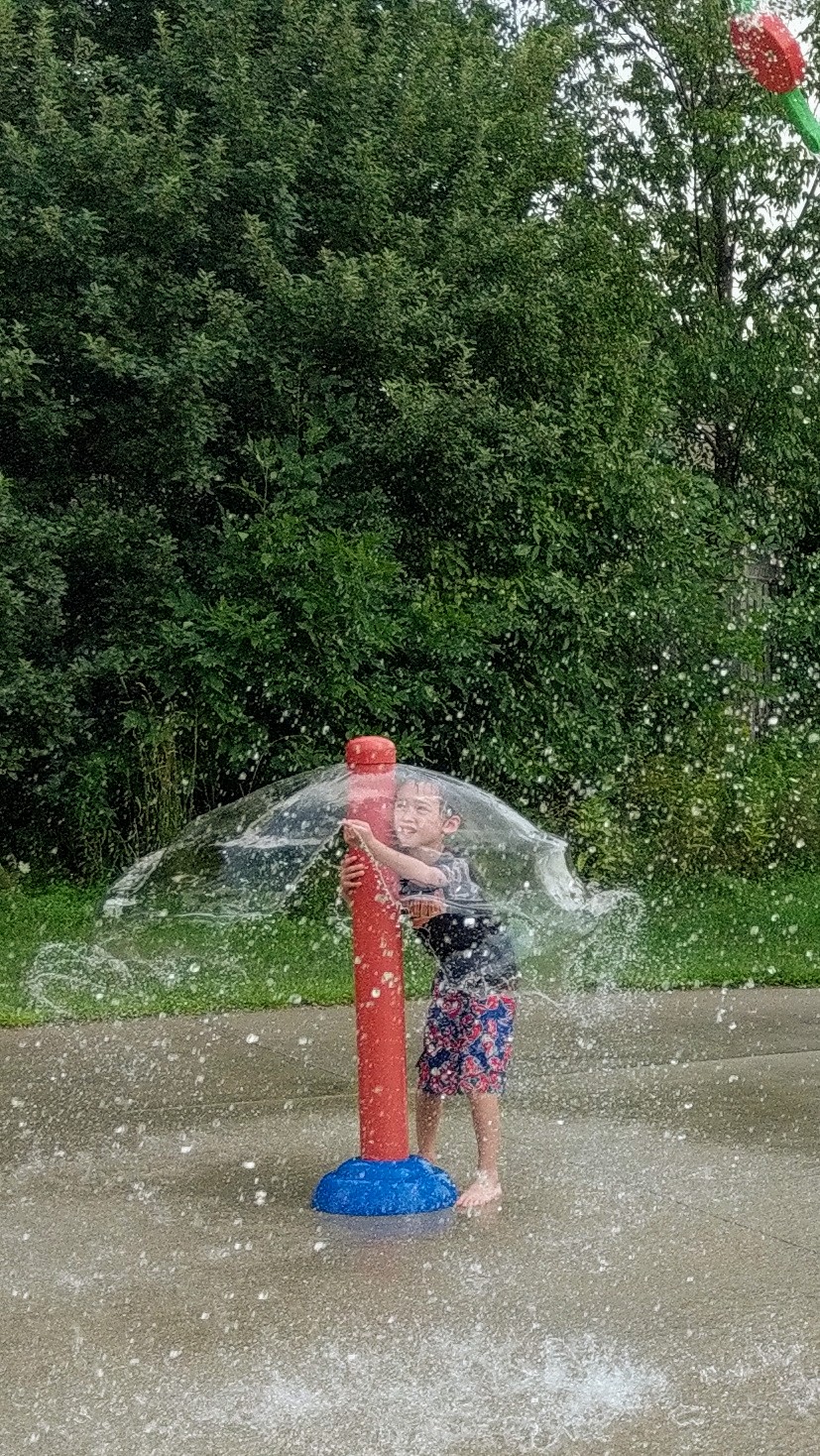 Bluegrass Splashpad | 199 Bridgestone Dr, Kanata, ON K2M 0C5, Canada