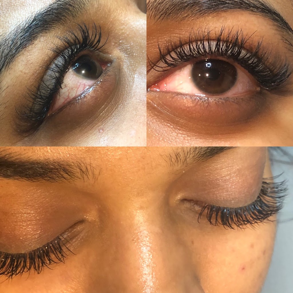 Eyelashes Extensions Vaughan | 142 York Hill Blvd, Thornhill, ON L4J 2P6, Canada | Phone: (647) 836-7080